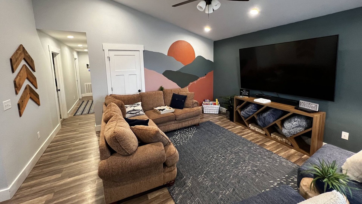 Sevierville Cottage | Epic Mountain Retreat – Game Room, Fire Pit, Pool
