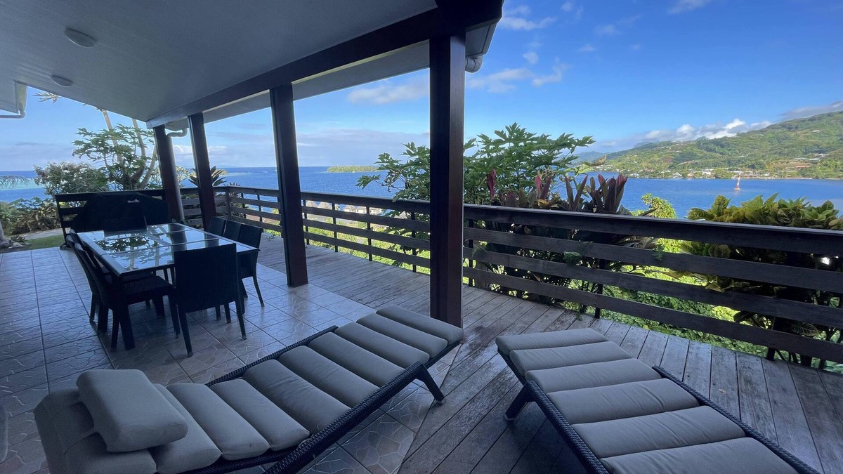 Uturoa House | Epivai Lodge