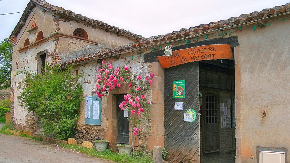 Pampelonne House | Equestrian relay of the old house