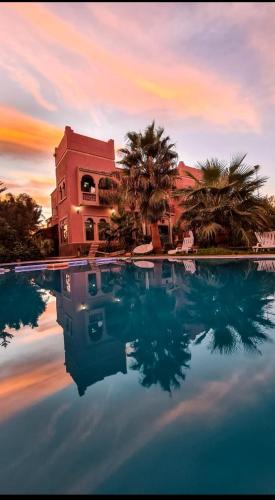 Lambarkiyine Hotel | Equi Palace & SPA Near Aeroport