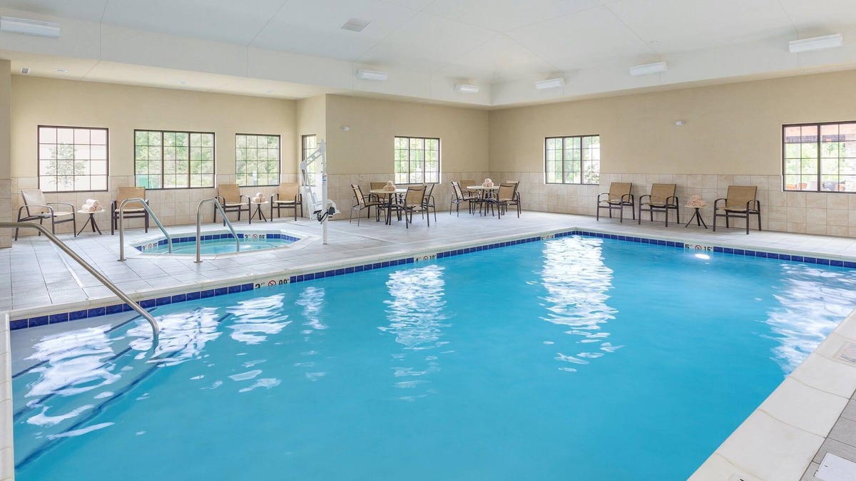 Canton Condo | Equipped Suite | Free Daily Breakfast, Shared Hot Tub + Pool