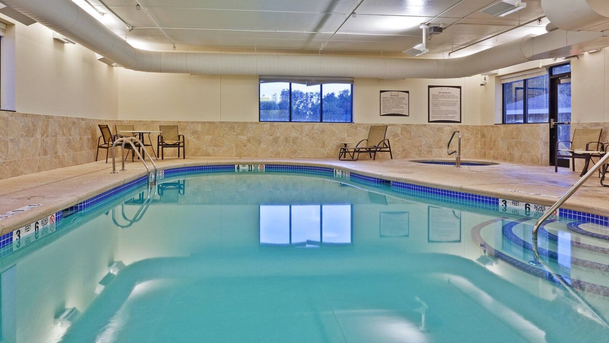West Seneca Condo | Equipped Suite | Indoor Pool + Shared Hot Tub