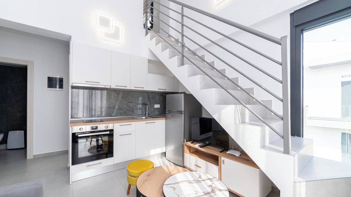 Ofrinion House | Erato Residential Complex
