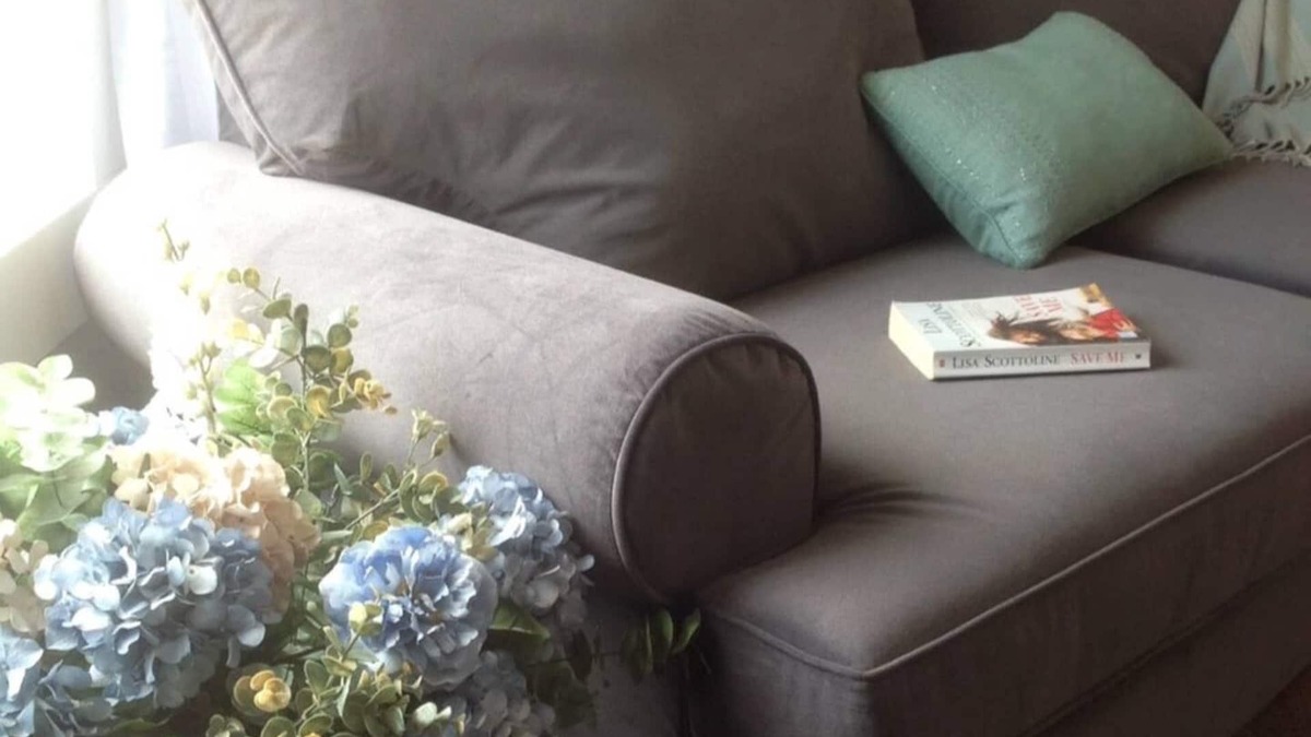 Prince Edward Apartment | ERBN Chic; a private 2nd floor apartment in PEC