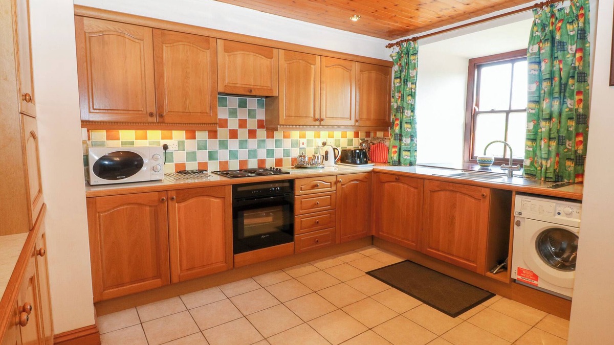 Garndolbenmaen Cottage | Ereiniog