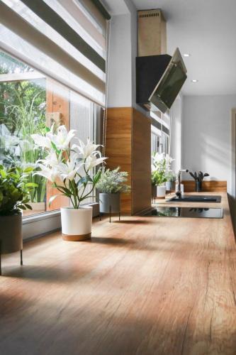 Juhnde Apartment | Erholsame Auszeit auf ca 100 qm in Idylischer Lage mit großer Terrasse