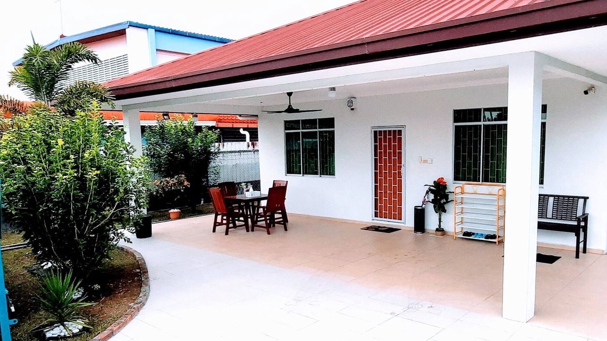 Tanjung Aru House | Eric's KK City Homestay
