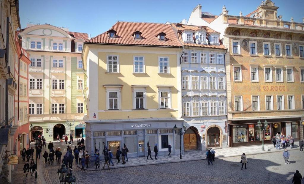 Stare Mesto Apartment | Ericsson Palace