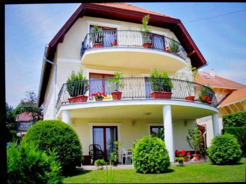 Heviz Apartment | Erika Apartmanházak
