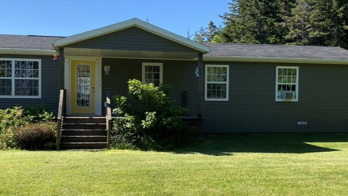 Campbells Cove House | Ernie’s paradise where peacefulness is our priority