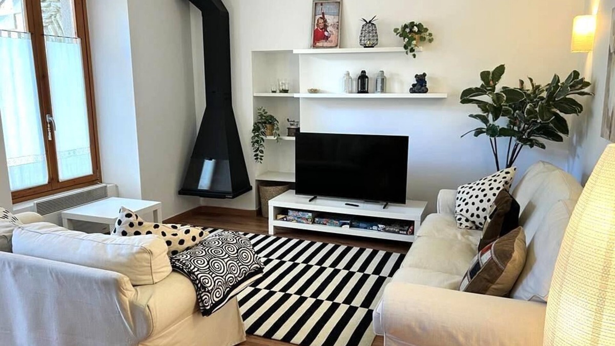 Err Apartment | Err III - Two Bedroom Apartment, Sleeps 5