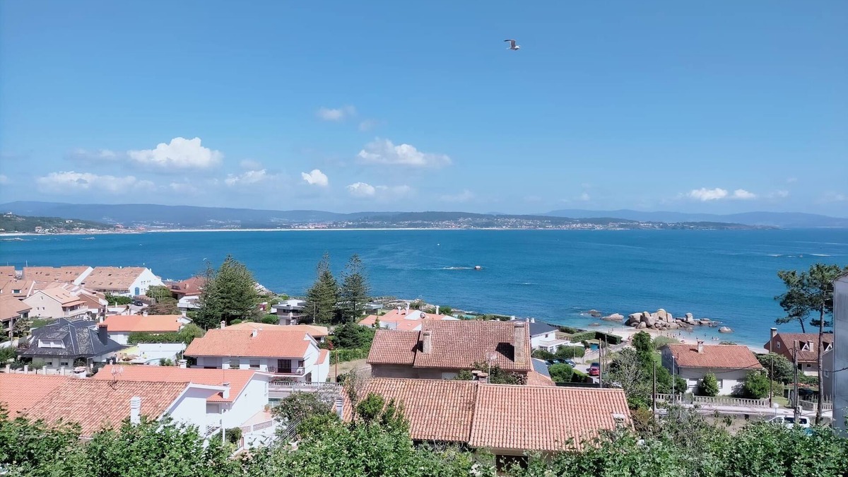 San Vicente do Grove Apartment | Apartment with sea views.