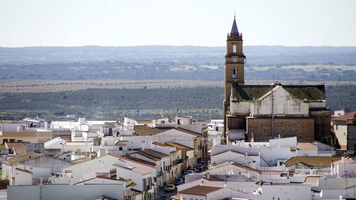 Villanueva de los Castillejos House | Holiday house with pool for 5 to 6 persons