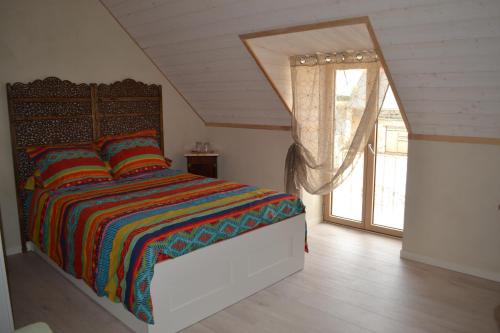 Saint-Epain House | Escale à Villeperdue chambre JÜRMALA