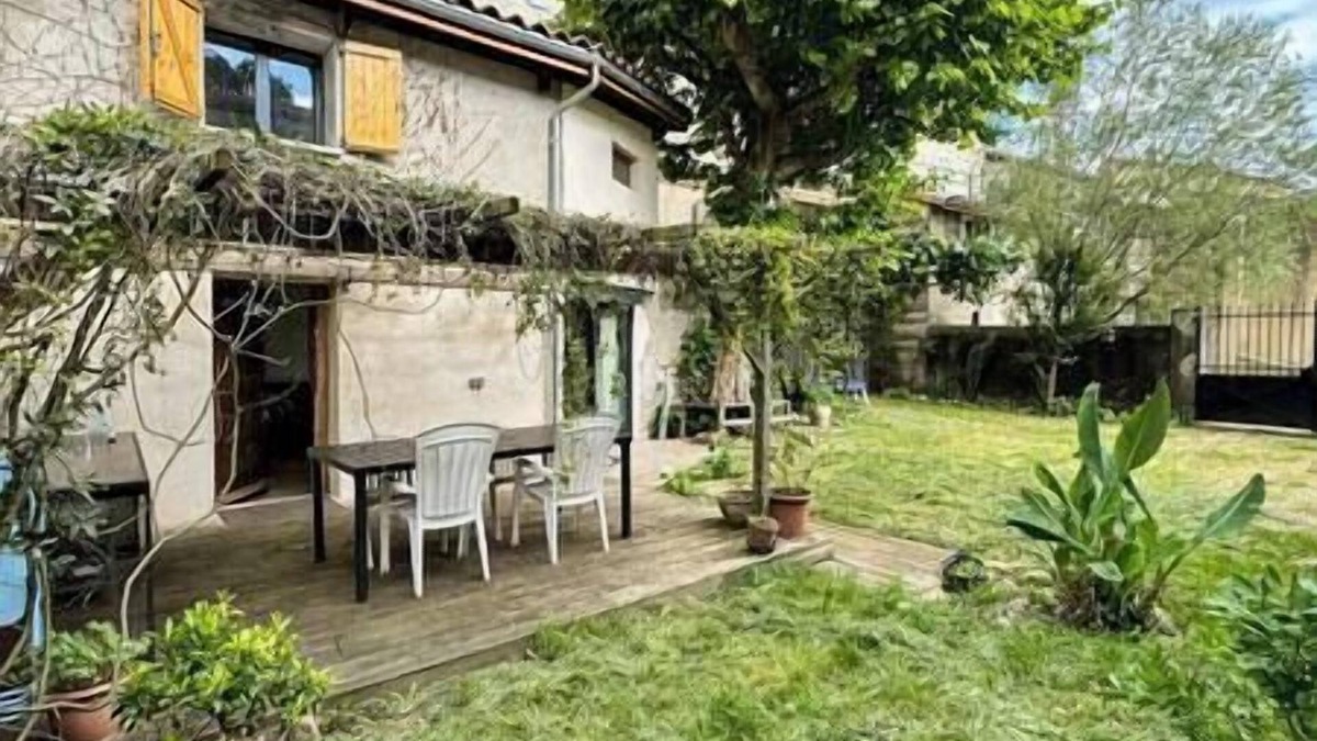 Saulce-sur-Rhone House | Escapade au fond du jardin
