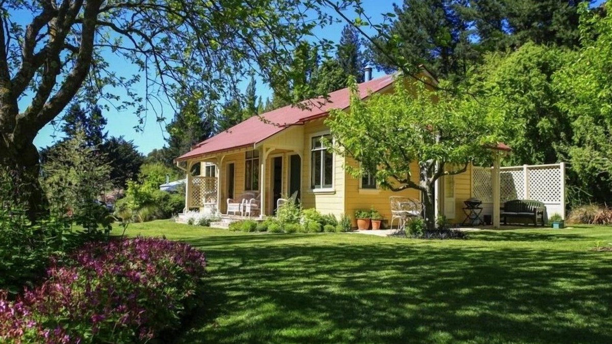 Ferniehurst Cottage | Escape - A Tranquil Retreat For Two