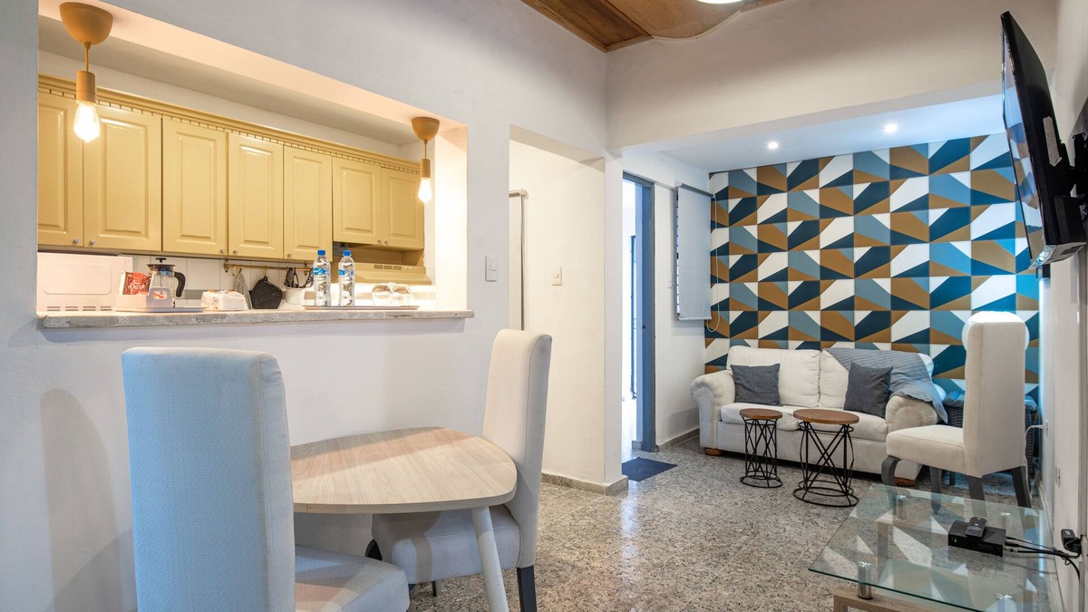 Reparto Aguedita Apartment | Escape Apartment in Gazcue Close to Colonial Zone
