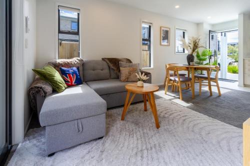 Upper Riccarton Apartment | Escape at the park: 1 bed 1 bath w/carpark