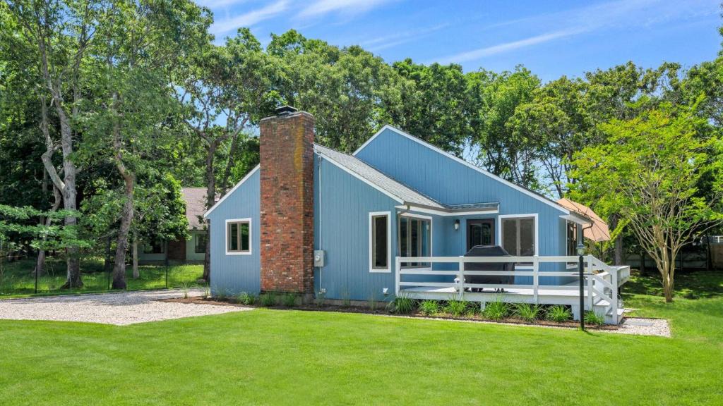 Lion Head Beach House | Escape by Gardiners Bay