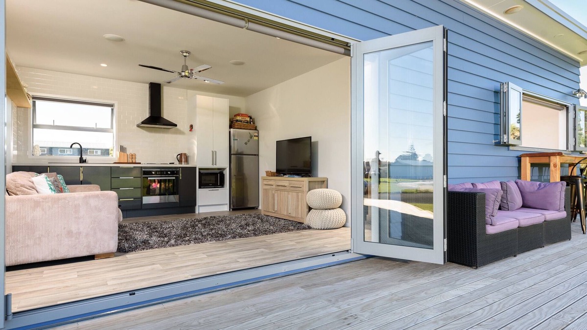 Waihi Beach Cottage | Escape on Edinburgh - Waihi Beach Holiday Home