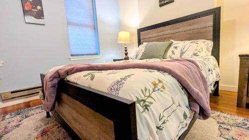 Cumberland House | Escape on Hambright's Alley! Walk 2 everything! Cyclists Welcome! 1st Fl Unit A