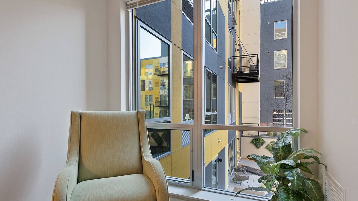 Crossroads Arts District Condo | Escape the Ordinary and Stay in Our Exclusive Accommodation 326