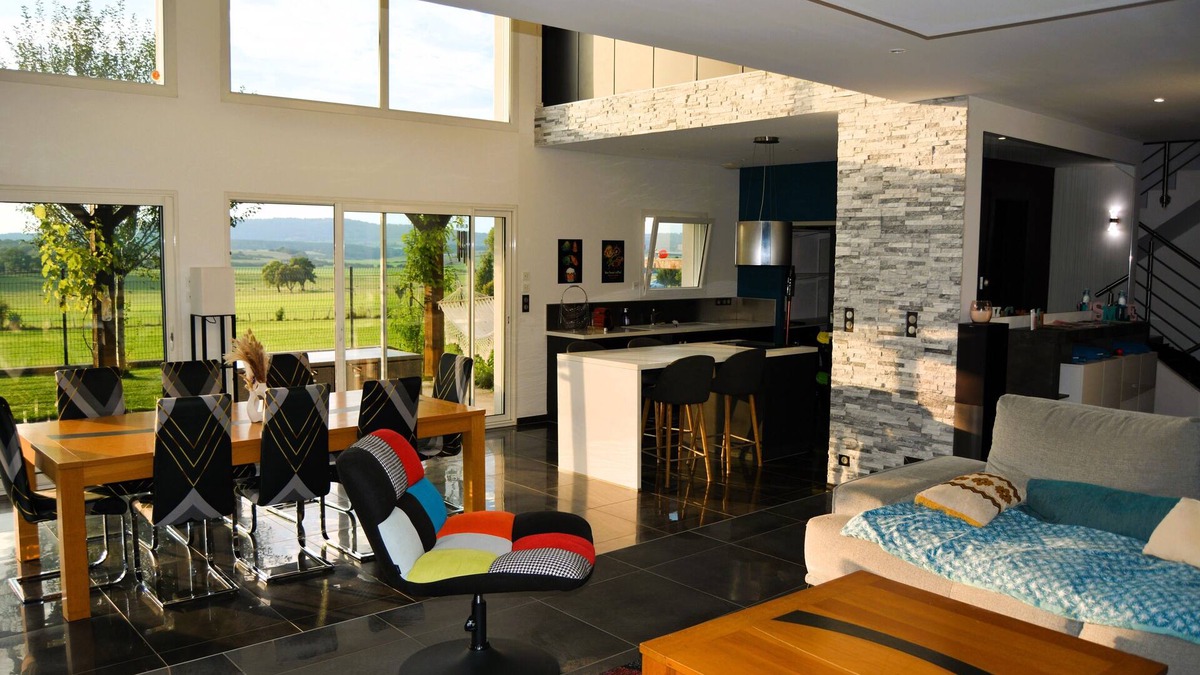 Bians-les-Usiers Villa | Escape to a Charming Villa in Haut-Doubs.