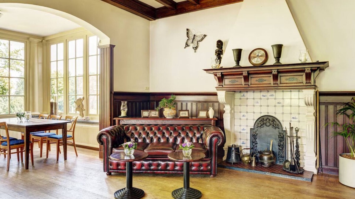Berg en Dal Hotel | Escape to Charming Retreat! Room with Terrace, Near Vibrant Nijmegen City!