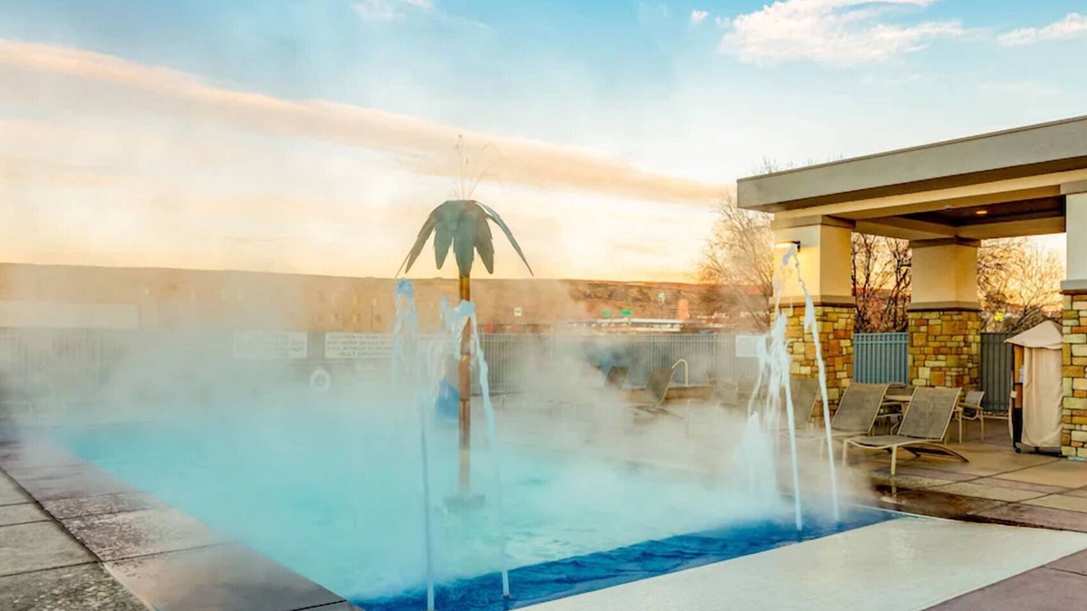 St. George House | Escape to Comfort: Room with Kitchen Near Local Attractions, Pet-Friendly