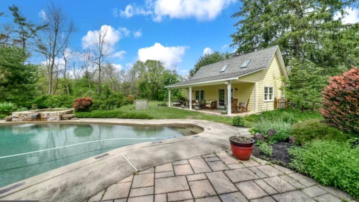 Riegelsville House | Escape to Firefly Meadow: Reconnect, Recharge & Revel in Nature's Beauty 🌿✨