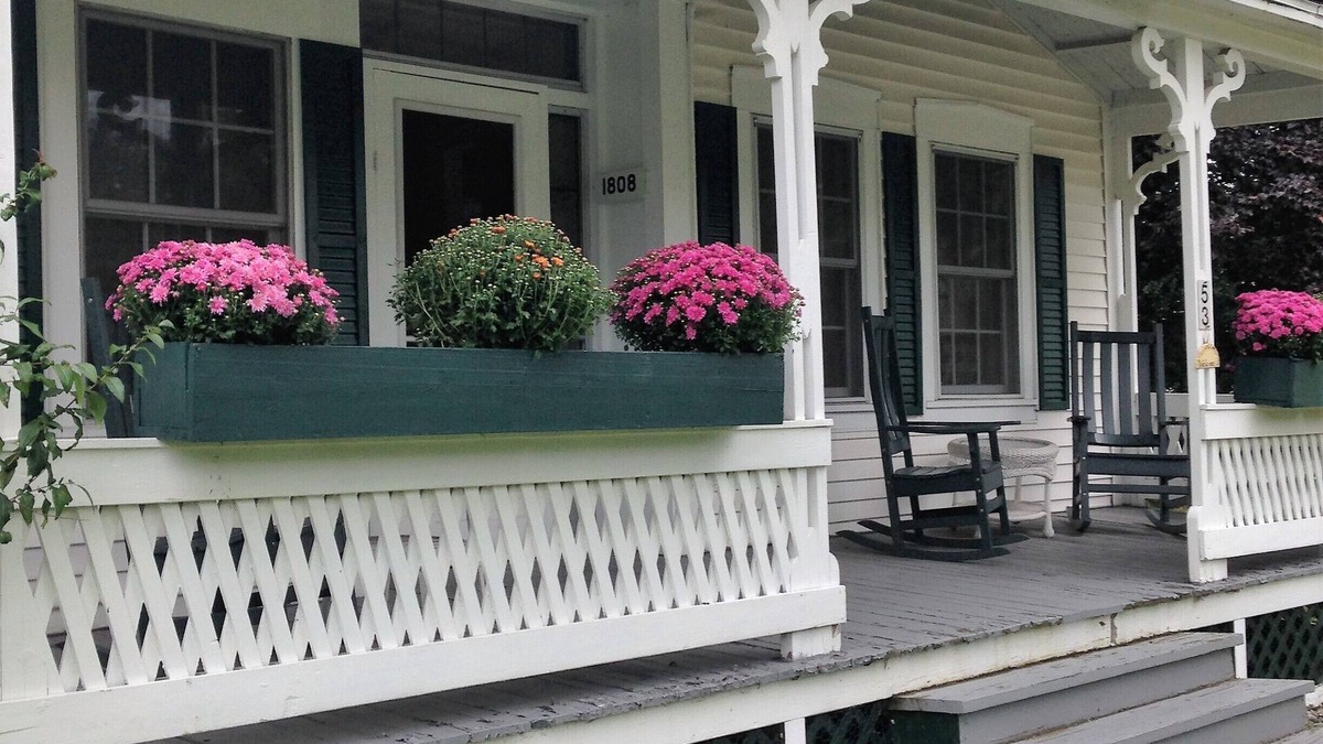 Franconia House | Escape to Mountain Crisp Air and Fall Explosion of Color! Book Early! Pets ok