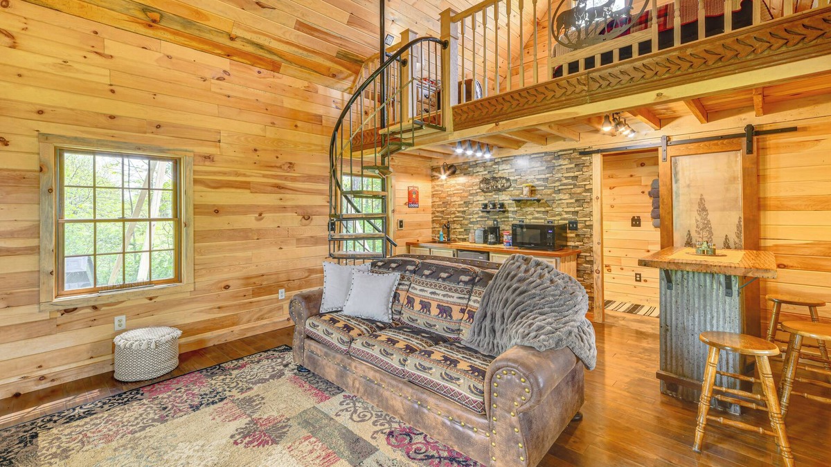 German Cabin | Escape to Nature: Secluded McDonough Cabin!