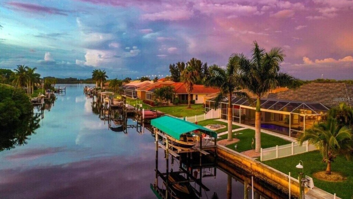 Gulf Cove House | Escape to paradise in Port Charlotte, Florida