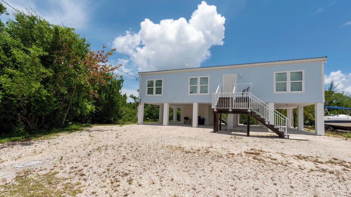 Port Pine Heights House | Escape to Paradise, a 3-bedroom canal home on Big Pine Key.