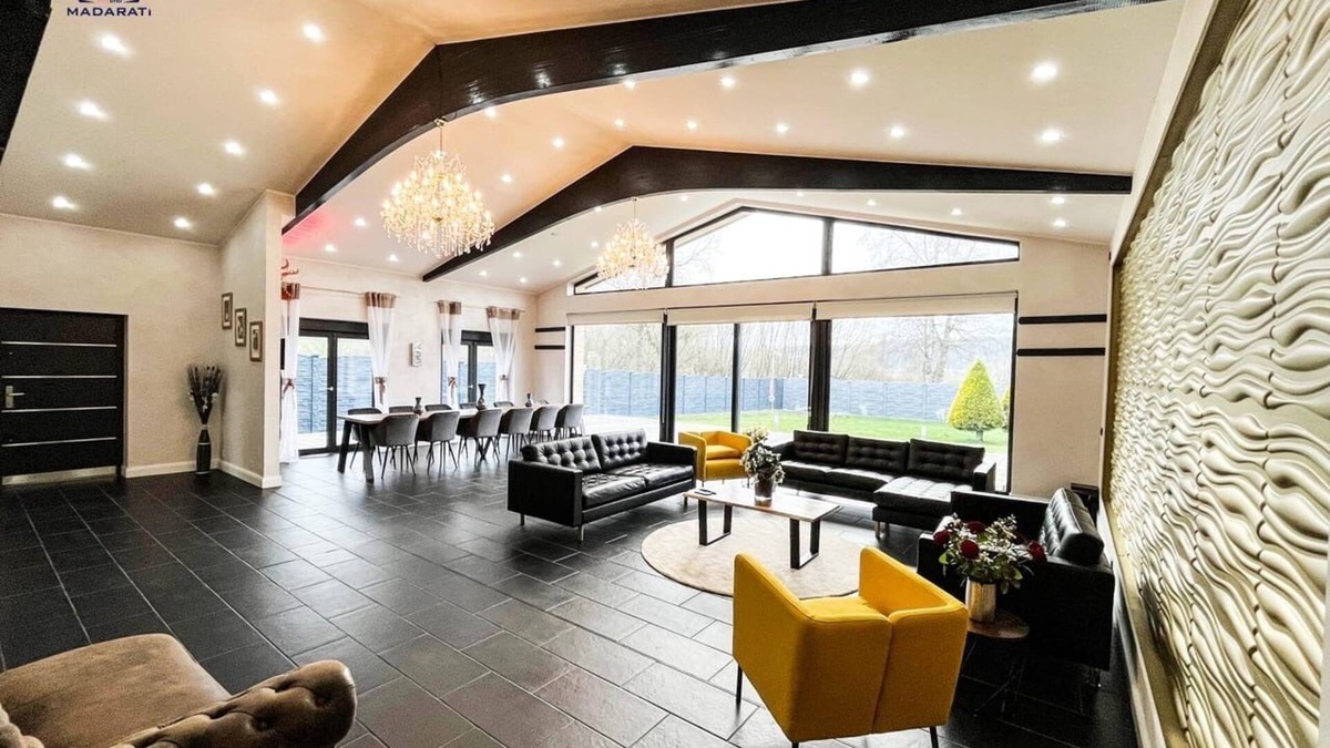 Pottum Villa | Escape to Pottum Luxury Villa
