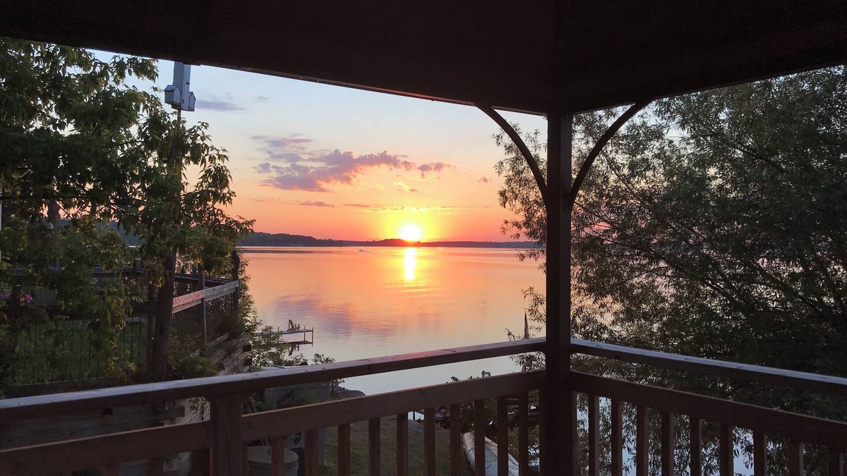 Bewdley Cottage | Escape to Rice Lake! Lake Front Cottage Bailieboro, Ontario Discover Bailieboro!