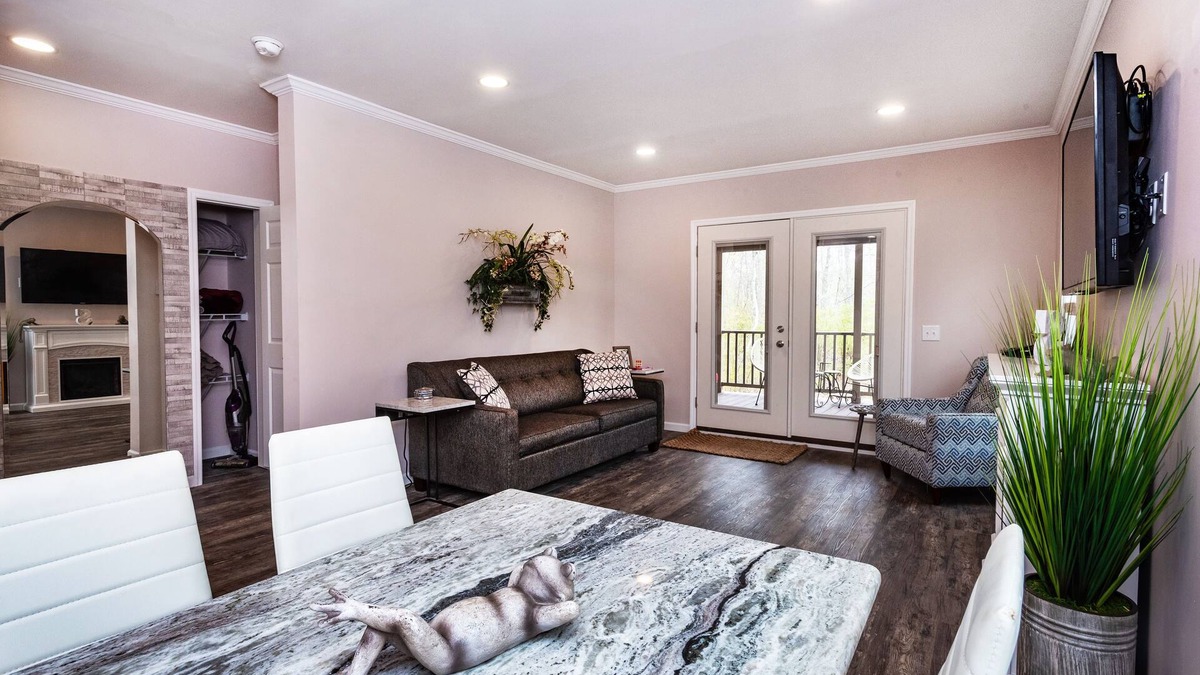 Galloway House | Escape to Sanctuary serene spacious home room to roam sleeps 6 pet-friendly