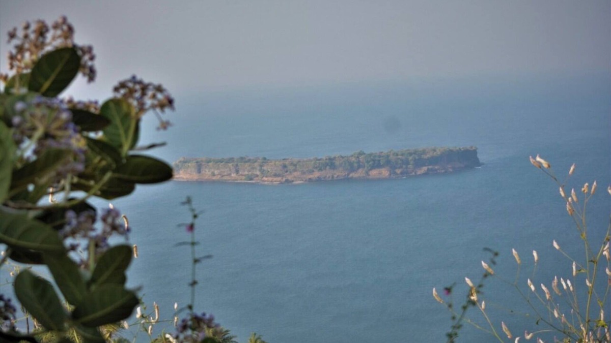 Harnai Apartment | Escape to SeaDeck: Your Perfect Coastal Getaway in Dapoli!
