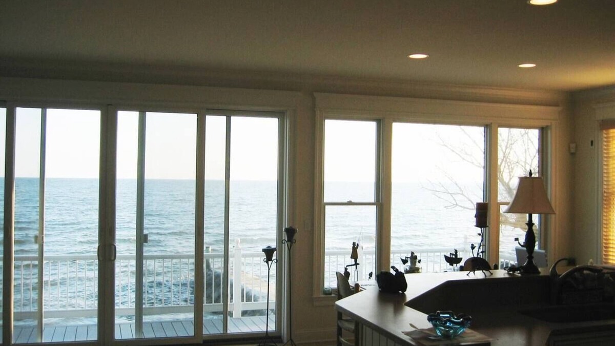 Calvert Beach-Long Beach House | Escape To The Bay - Waterfront Home on the Chesapeake Bay