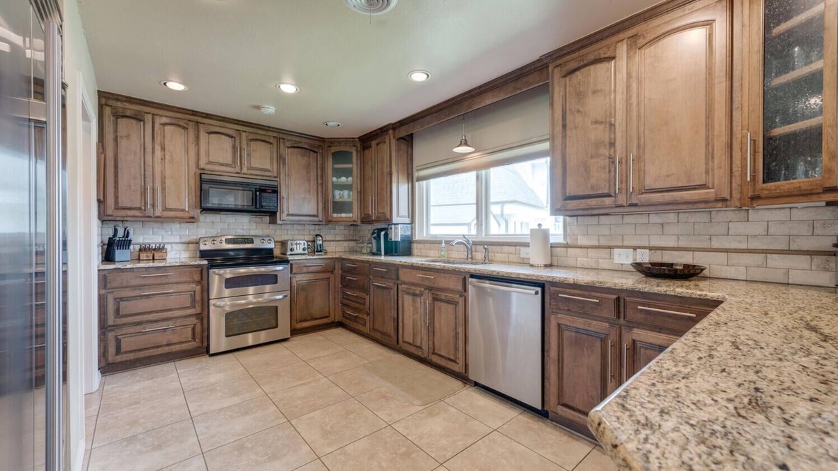 Azle House | Escape to the Lake - Bates Lake House