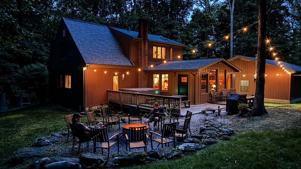 Butler Cabin | Escape to the wood—featuring hot tub, private trails, fire pit, peaceful seclusion. Dogs welcome.