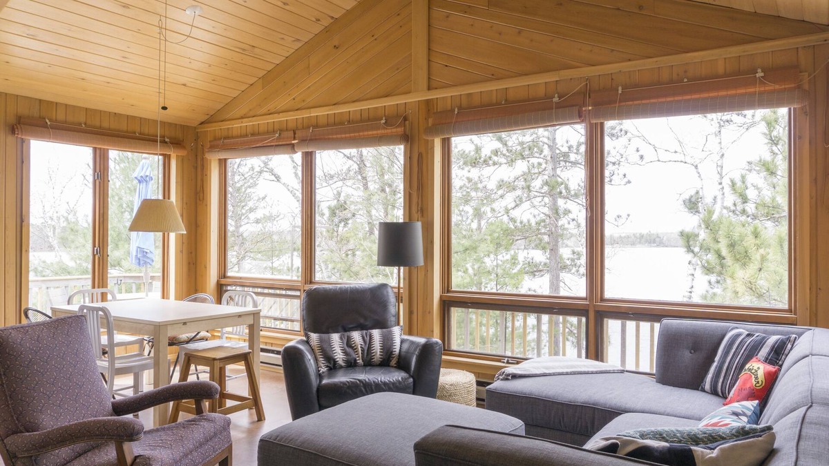 Nevis Cabin | Escape to this private, charming, up north cabin overlooking 8th Crow Wing Lake
