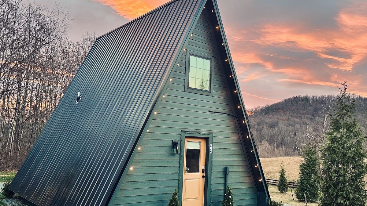 Etlan Apartment | Escape to this unique a-frame cabin minutes from Old Rag Mountain