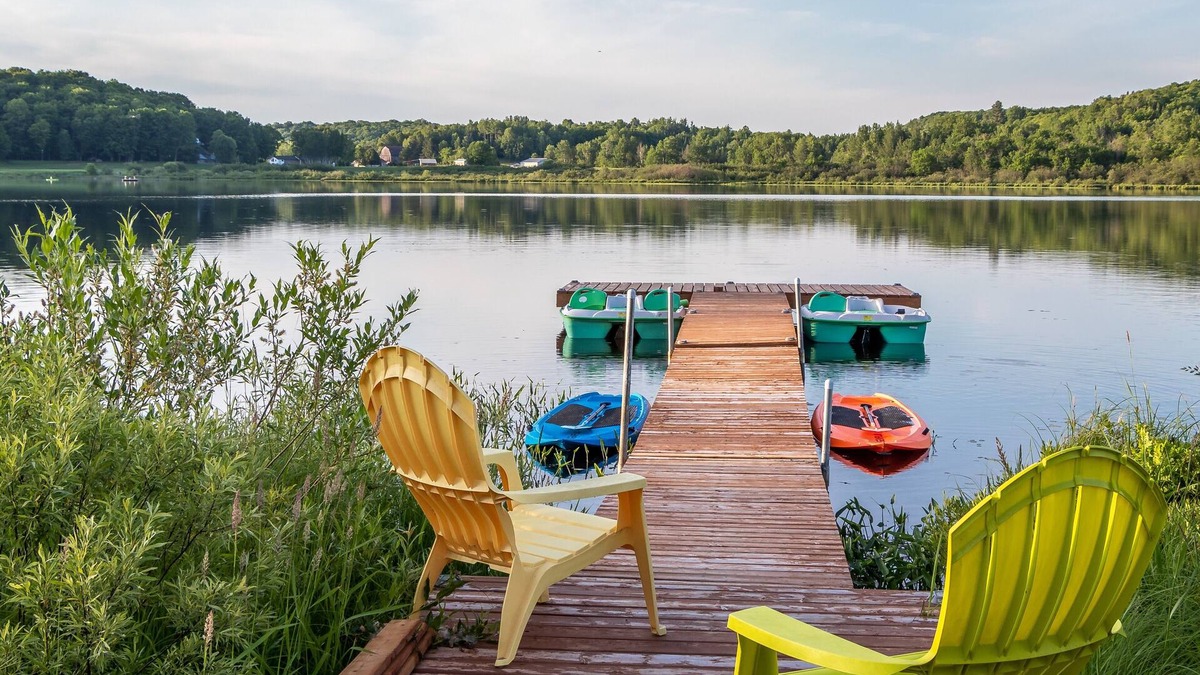 Haliburton Cottage | Escape to Tranquility at Whispering Woods Cottage
