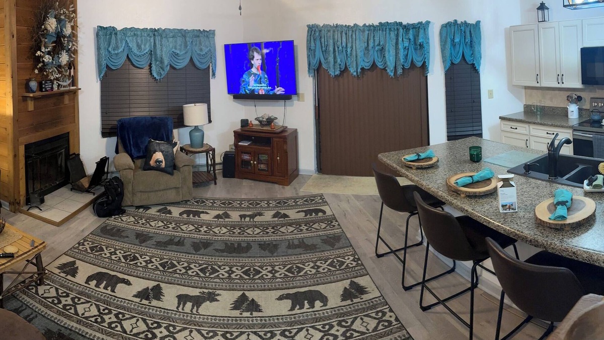 Hidden Valley Condo | Escape to Tranquility at Mountain Top Condo!