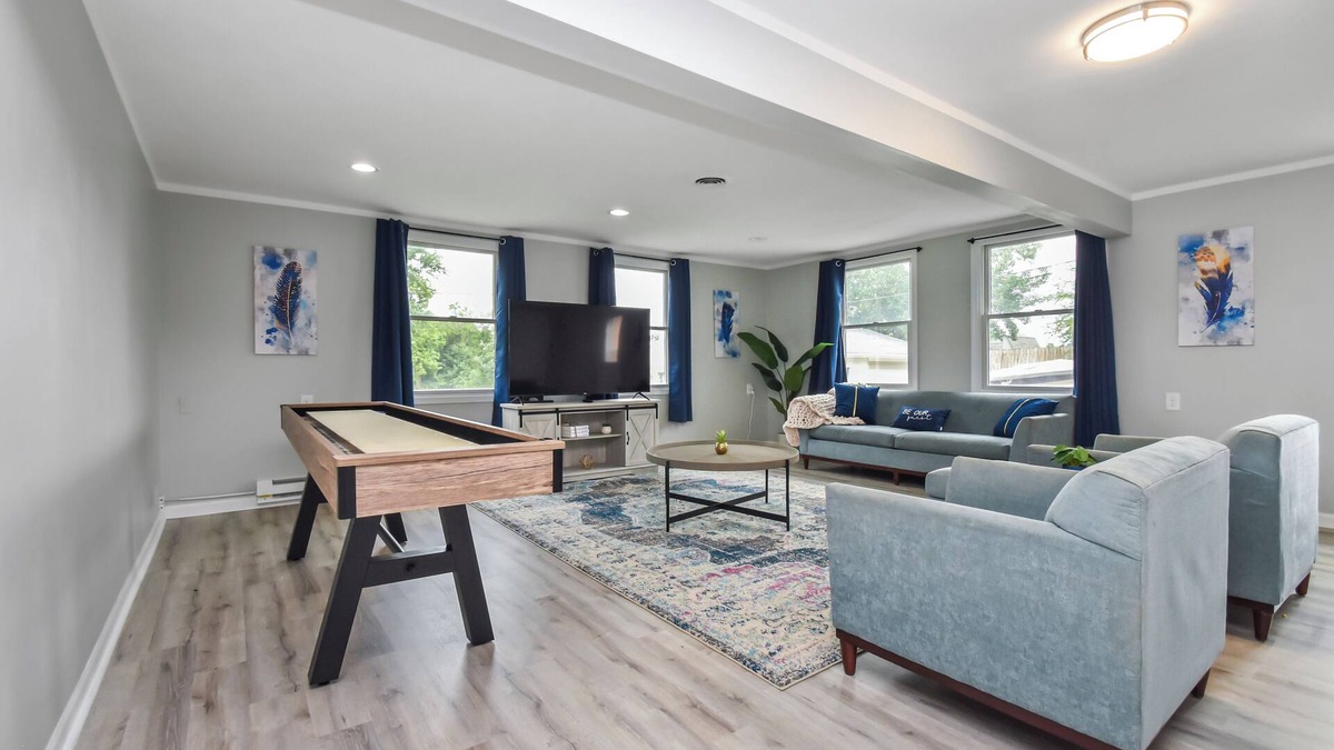 Orange Prairie House | Escape w/Game Room near Louisville Slugger Sports Complex - pet friendly