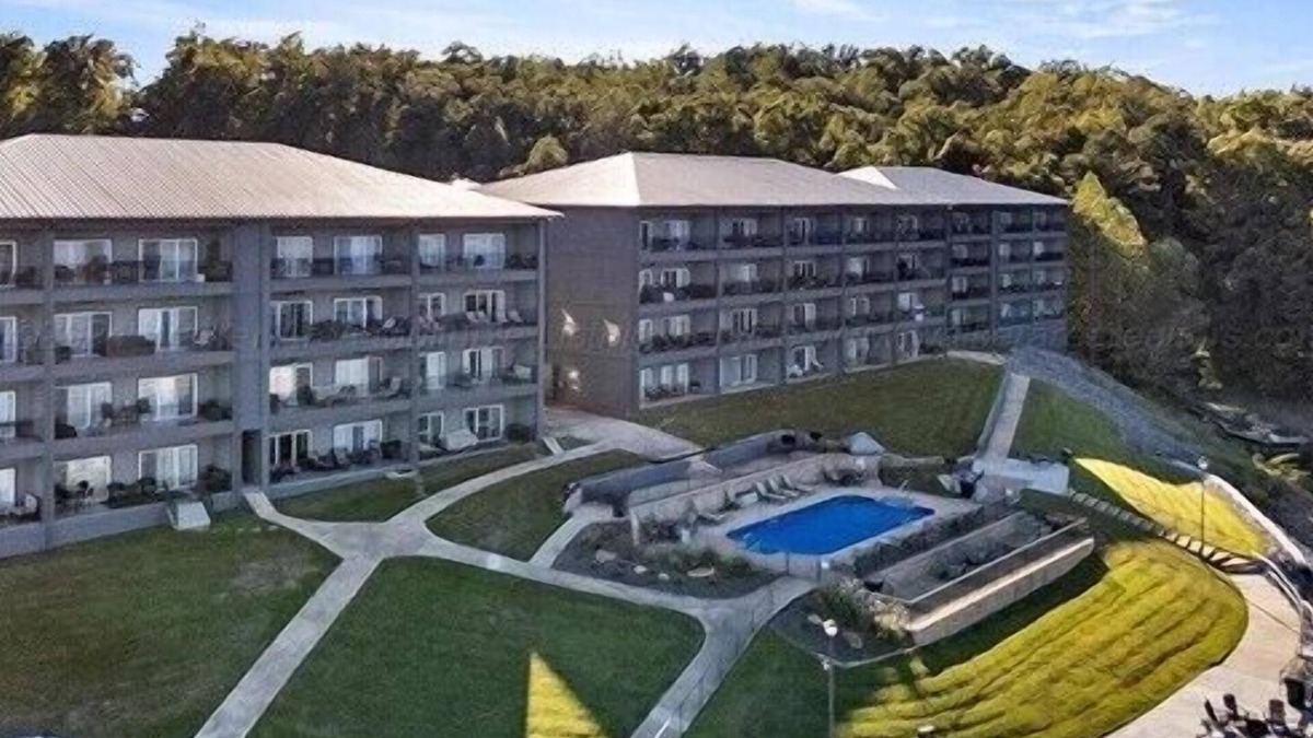 Jasper House | EscapeToSmithLake, EscapeToSmithLake: a tranquil retreat at Duncan Bridge Resort