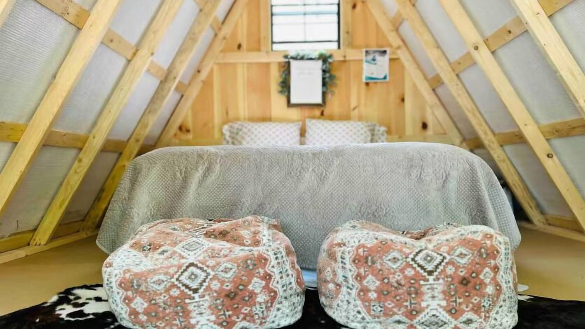 Sidney Cabin | Escapology - Delightful 1 bedroom A-frame cabin