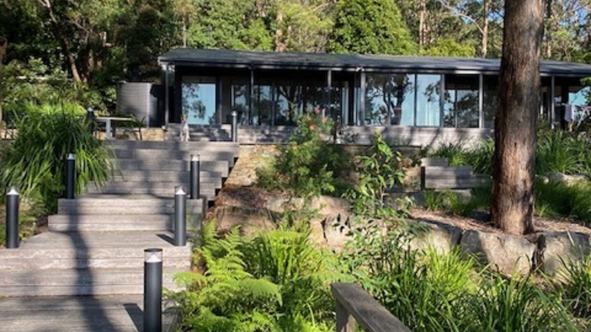 Woodhill House | Escarpment - Bush to beach views