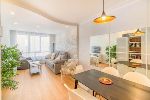 Echavacoiz Apartment | Espacioso y cómodo apartamento en Pamplona